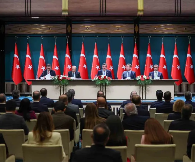 Kamuda sıkı tasarruf 484 milyar lirayla altı bakanlığı geride bıraktı