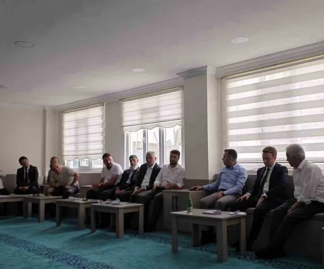 Karaburun köyü'ne yeniden hayat veren cami ibadete açıldı
