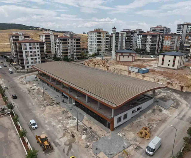 Karacaahmet'e çok amaçlı pazar: mahalleye sosyal ve ticari merkez