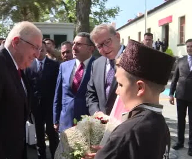 Kars'ta temaslar: bakan Yaşar Güler kent yetkilileriyle bir araya geldi