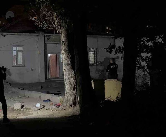 Kayseri'de evinde bıçaklanan 12 yaşındaki çocuk tedaviye alındı