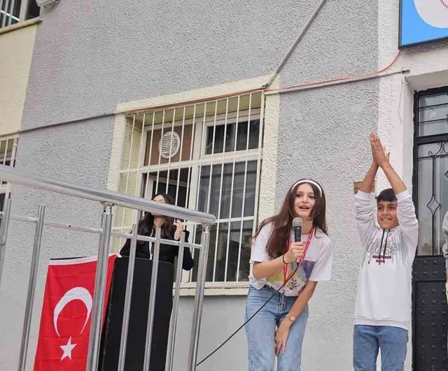 Kayseri'de sağlık öğrencileri miniklere hijyen ve neşe götürüyor