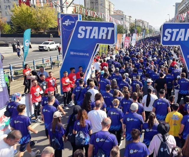 Kayseri’de spor şöleni: 6. uluslararası yarı maraton binleri buluşturdu