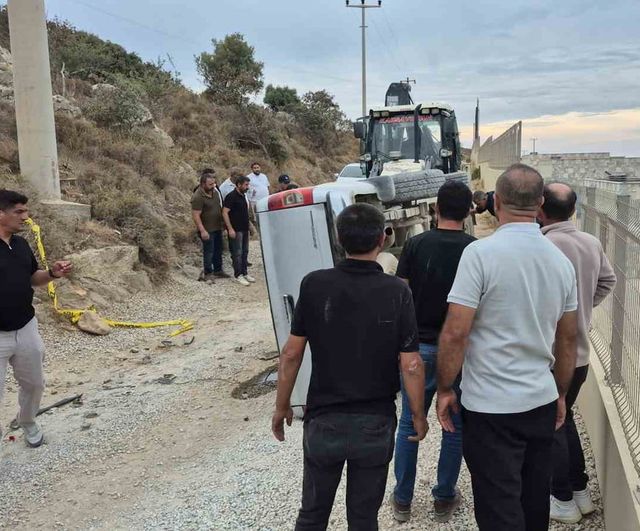 Kepçeyle müdahale yetersiz kaldı: bodrum'da 15 yaşındaki sürücü yaşamını yitirdi