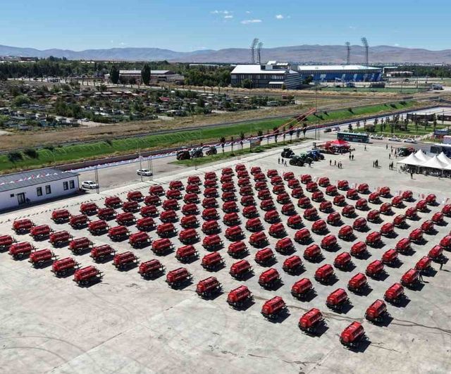 Kırsal mahallelere 150 yangın tankeriyle ilk savunma hattı Erzurum'da kuruldu