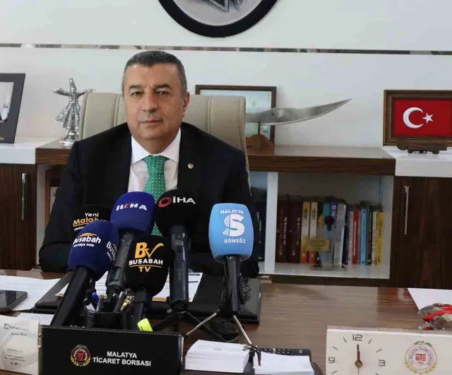 Malatya'da TEKNOFEST'e kayısıyla destek