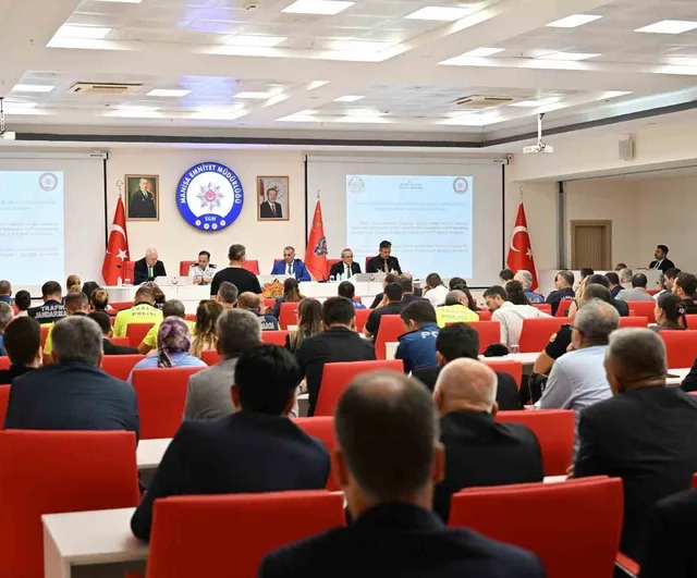 Manisa'da 2026-2027 eğitim yılı için geniş katılımlı güvenlik ve altyapı planı