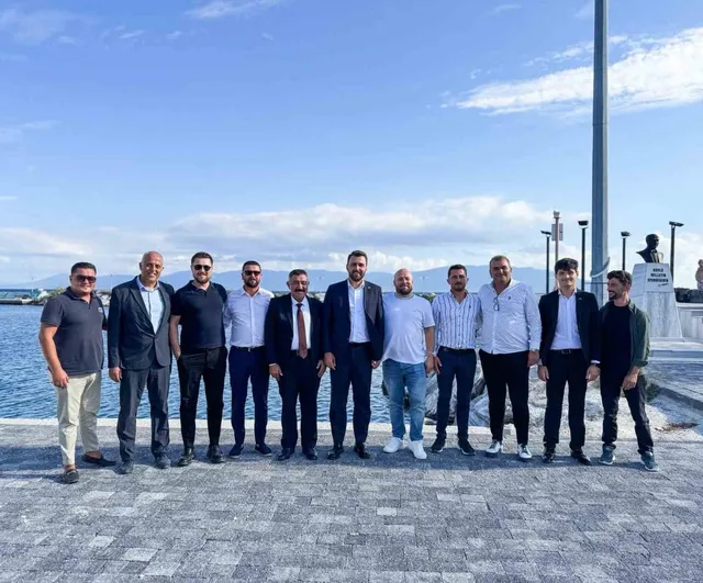Marmara adalarında esnaf ve teşkilatla buluştu