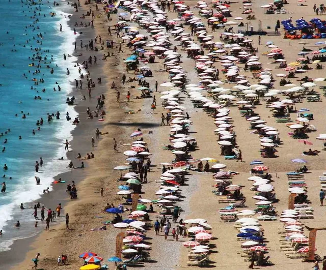 Muğla'ya gelen yabancı turist sayısında sınırlı gerileme
