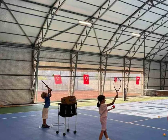 Okul çıkışı sporla büyüyor: Muğla'da çocuklar ve gençler tesiste buluşuyor