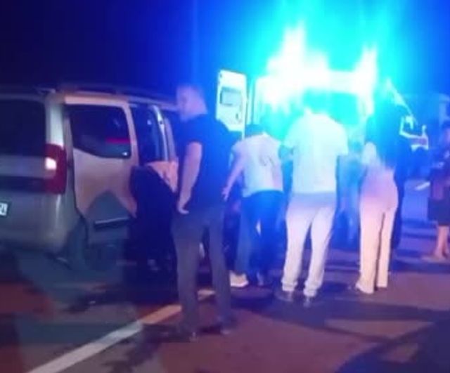 Otogar civarında arkadan çarpışma: bir yolcu hastaneye kaldırıldı
