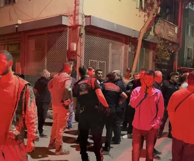 Parkta büyüyen tartışma silahlı kavgaya dönüştü: genç yanlışlıkla kendini vurdu
