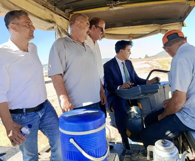 Pazaryeri OSB'de sıcak asfaltla ulaşım altyapısı güçlendiriliyor