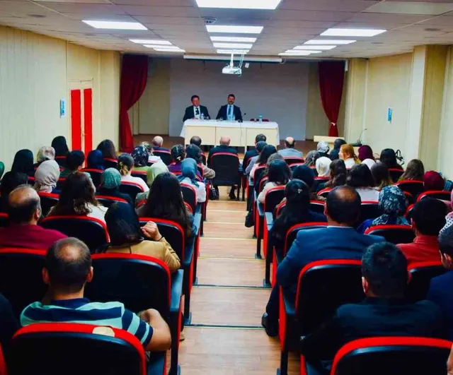 Posof'ta eğitim hizmetleri yeni dönem hazırlıklarıyla güçlendirildi