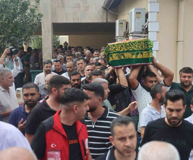Reyhanlı'da gözyaşları: 6 yaşındaki Mehmet Asaf dualarla uğurlandı