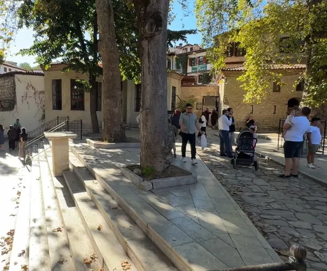 Safranbolu'da hafta sonu canlılığı: tarihi sokaklar fotoğraf meraklılarıyla doldu