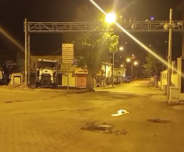 Saimbeyli'de gece sarsıntısı: uyuyanlar beşik gibi sallandık dedi