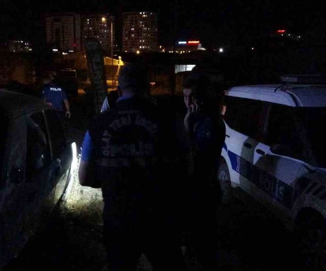 Sanayi sitesinde arkadaş kavgası silahla sonuçlandı: 1 yaralı