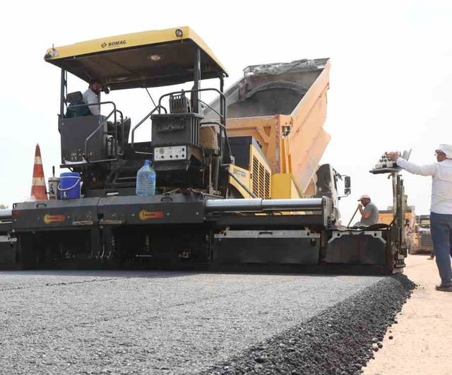 Şanlıurfa’da 27 kilometrelik grup yolunda dönüşüm başladı: 7 kilometre asfaltlandı