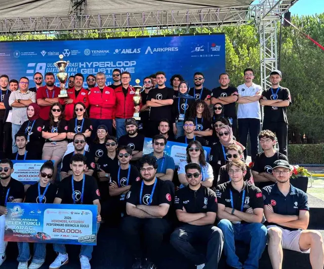 Subü'nün hidrojenle koşan takımı TEKNOFEST'te ilk ikiye damga vurdu