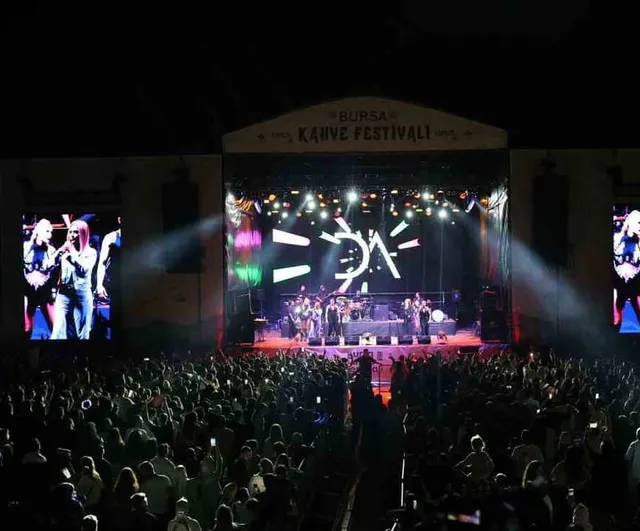 Sukaypark’ta kahve ritimleri ve konser coşkusu Bursa sokaklarına taşındı