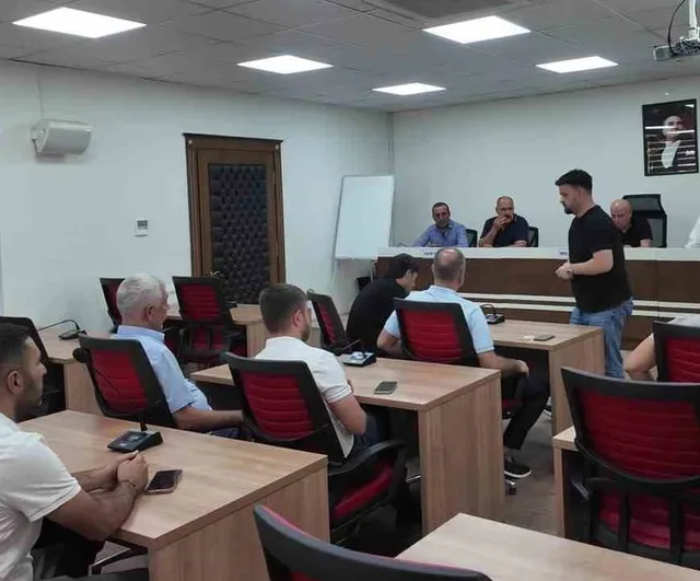 sultan murat cami restorasyonuna meclisten onay; yeni parti koltukları boş kaldı