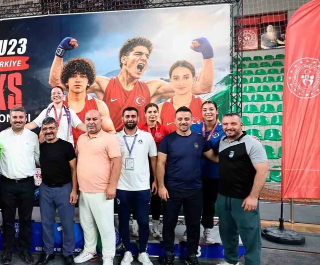 Tevfik Akkaş beşinci kez Türkiye boks şampiyonu oldu