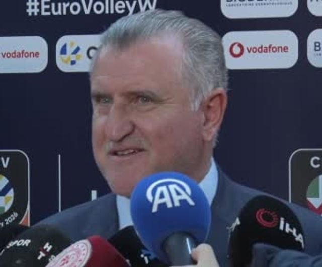 Tüm ülkeyi sevince boğan zafer: filenin sultanları üst üste ikinci kez Avrupa şampiyonu