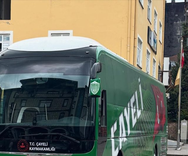 Tünelde mahsur kalan Çayelispor'un kamp yolculuğu tehlikeyi atlattı