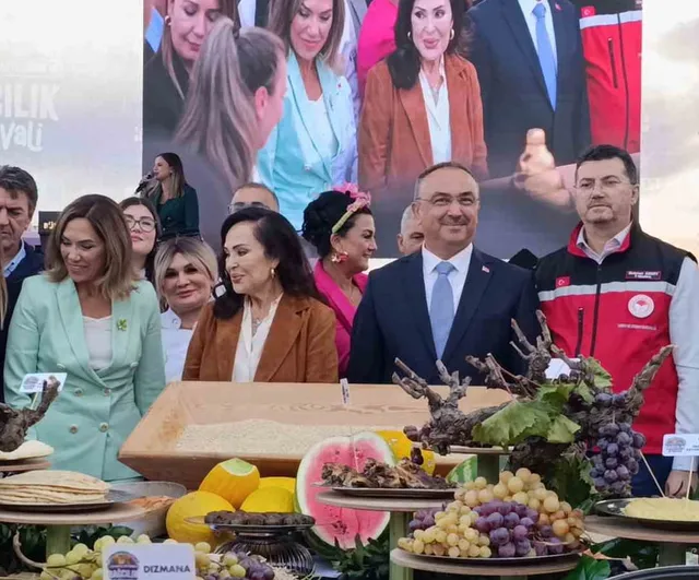 Türkan Şoray Tekirdağ'ın sultan sofrasında yöresel lezzetleri keşfetti