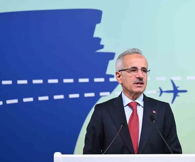 Uçuş rehberim mobil uygulamasıyla Türkiye hava sahası anlık izlenebiliyor