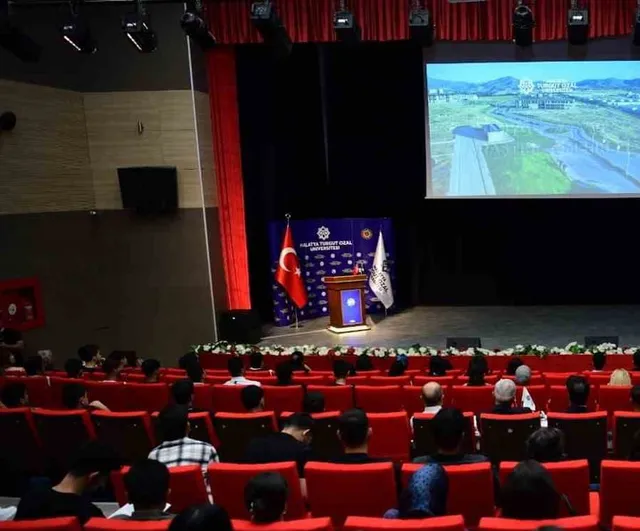 Üniversite oryantasyonu: MTÜ yeni öğrencileri kampüsle buluşturdu
