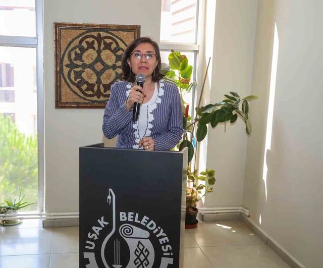 Uşak'ta Halk Kadın Kuaförüyle kadınların kişisel bakıma erişimi kolaylaşıyor