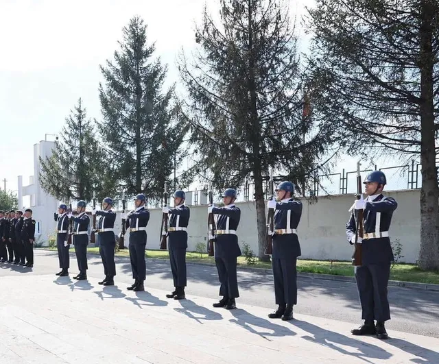 Vali Aydoğdu’dan iade-i ziyaret: jandarma komutanına başarı dileği