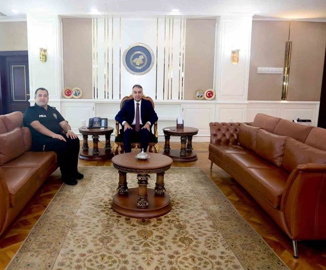 Vali Çağatay, emniyetin yeni dönemine destek mesajı verdi