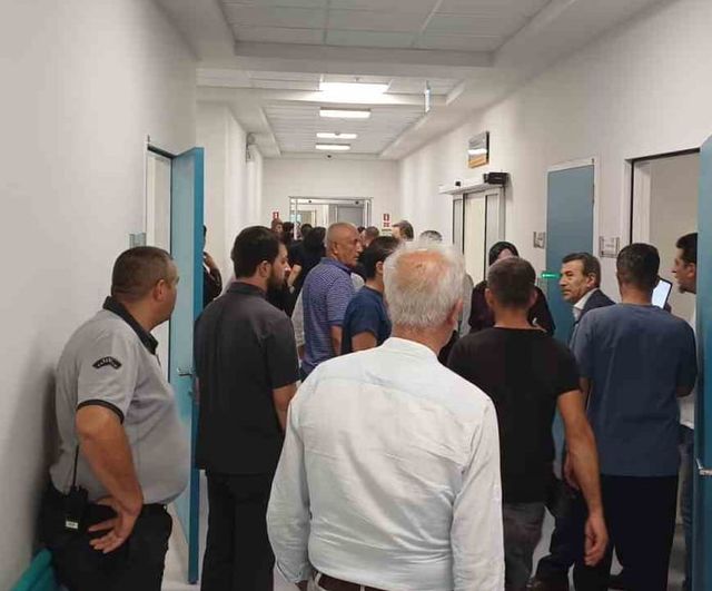 Veli Ağbaba'dan esnafa moral: sağlık durumum iyi