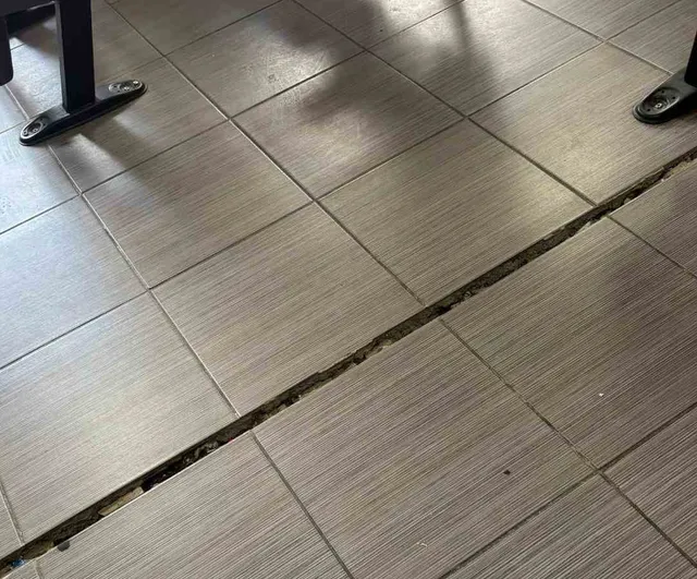 Veliler okul önünde toplandı: çocuklarımız güvende olsun
