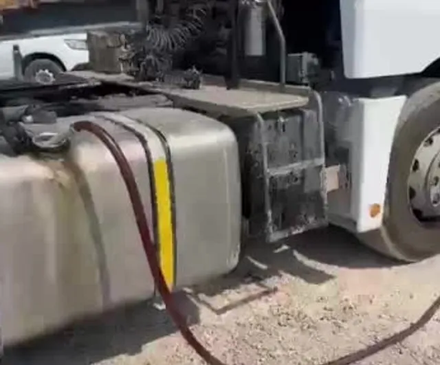 Viranşehir'de sahte yakıt ağı deşifre edildi: 1 ton 650 litre ele geçirildi, iki şüpheli gözaltında