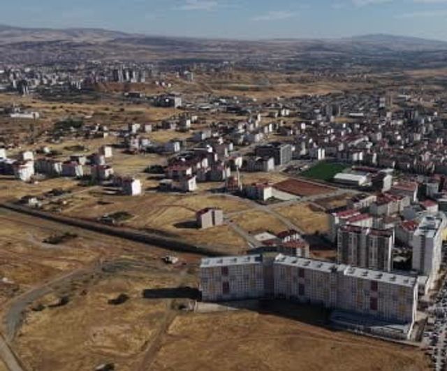 Yahşihan’da öğrencilerin dönüşü ilçeyi canlandırdı