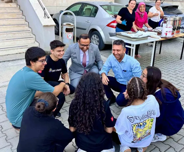 Yeni eğitim yılı coşkusu TOBB Fen Lisesi'nde buluştu