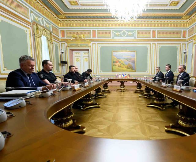 Zelenskiy Witkoff ve Kushner’le Kiev’de üçlü müzakere umudunu güçlendirdi