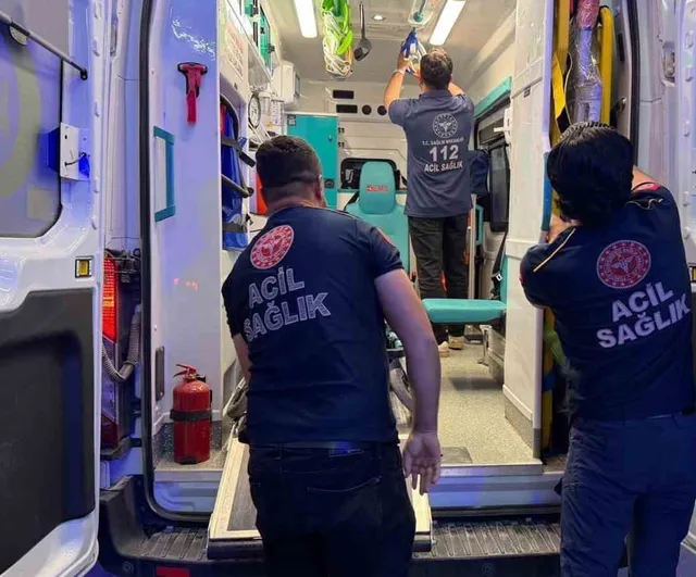Ağaçkonak'ta tabanca temizlerken kaza: imam ayağından yaralandı