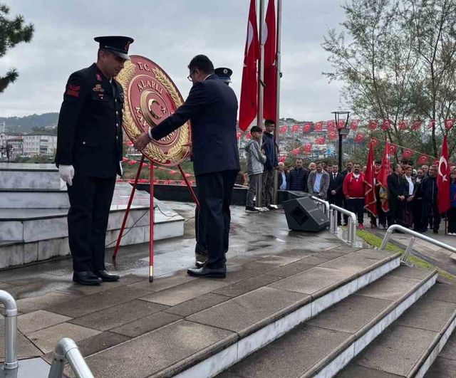 Alaplı’da birlik ve saygı: cumhuriyetin 103. yılı törenle anıldı
