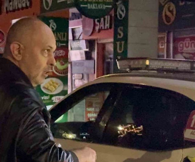 Alkollü sürücü 'uygulama yok' diyerek trafiği tehlikeye attı