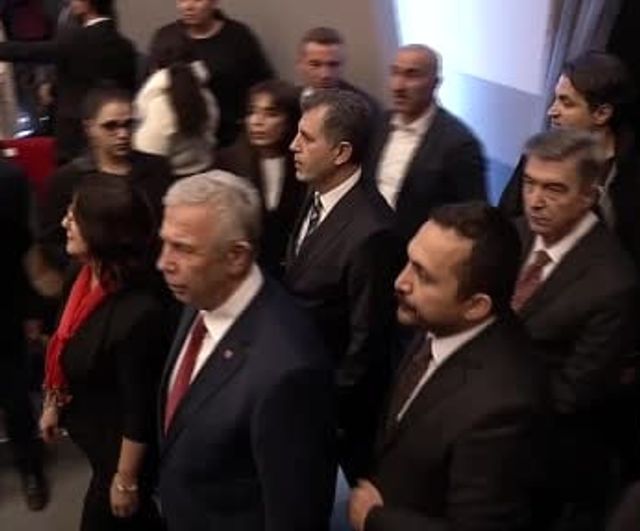 Ankara cumhuriyetin iradesini ve bilimin simgesi olarak kutlandı