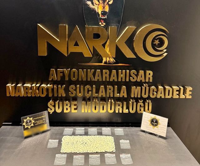Arama noktasında 663 sentetik hap ele geçirildi: iki kişi tutuklandı