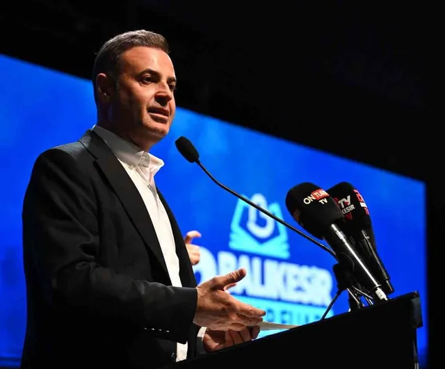 Avlu’da on gün sürecek kitap şöleni Balıkesir’i bir araya getirdi