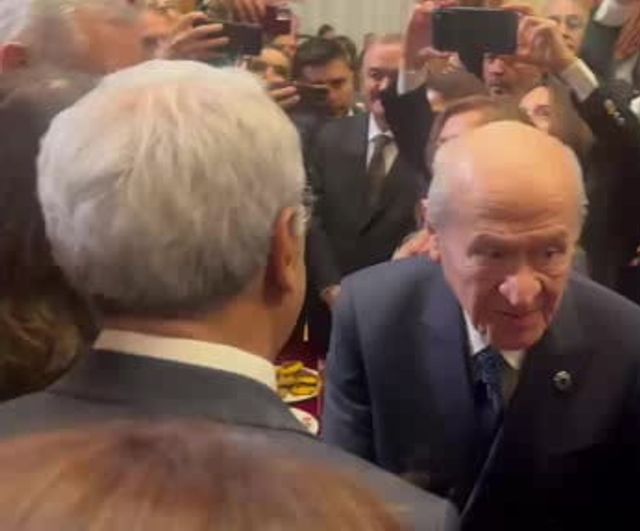 Bahçeli'den DEM Parti ile görüşme: gündemin yorumu