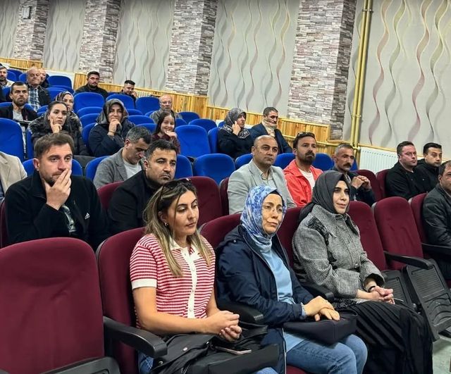 Bayburt Fen Lisesi velilerle başarı hedefini masaya yatırdı