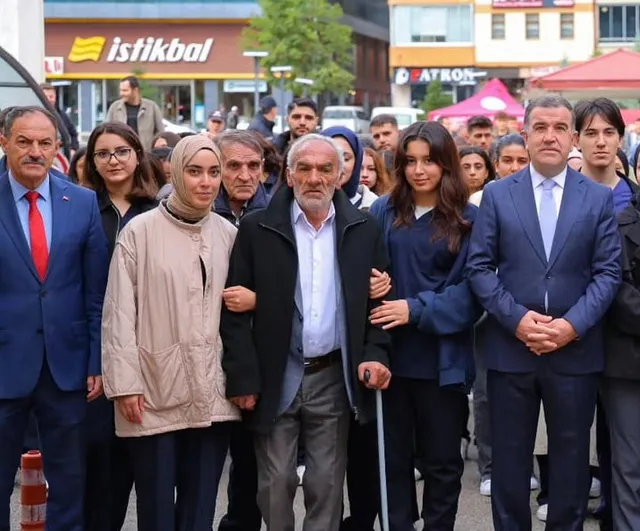 Bayburt'ta kuşaklar arası dayanışma vurgusuyla yürüyüş ve spor etkinliği